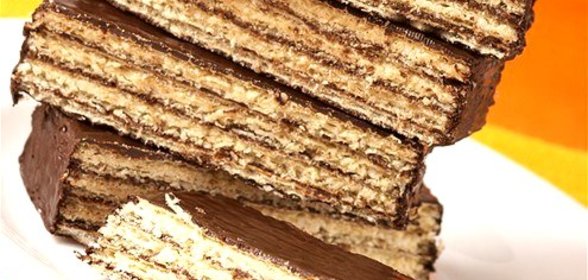 Шоколадно-вафельный торт