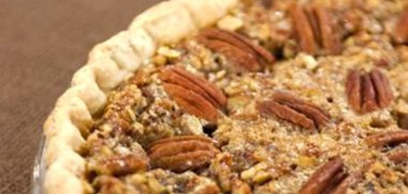 Английский пирог с орехами и карамелью