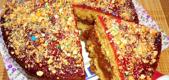 Ореховый торт с джемом