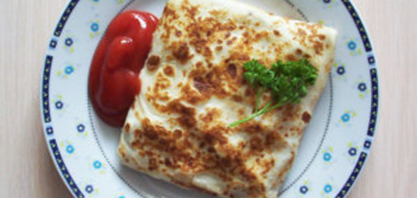 Блинчики с курицей и овощами