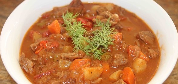 Гуляш в мультиварке