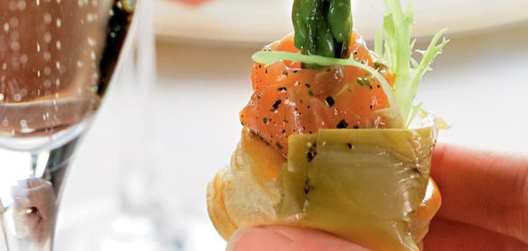 Тарталетки с семгой и майонезом-карри