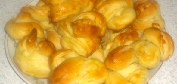 Сырные пышки-завитушки