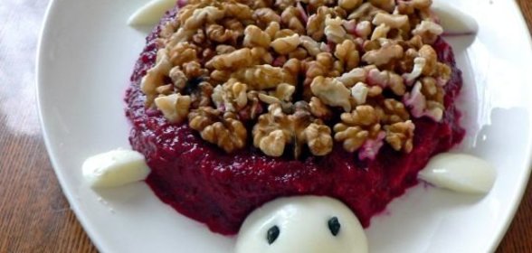 Бутерброд с сыром, яблоком и петрушкой