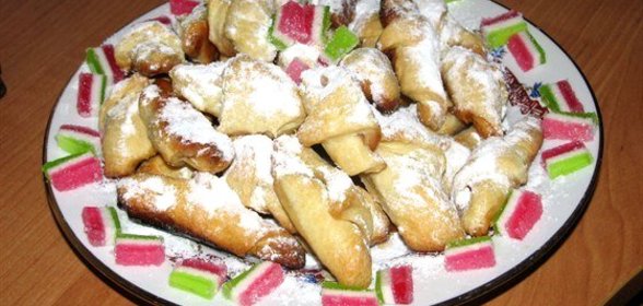 Сметанные рогалики с мармеладом