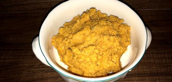 Паштет из печеного чеснока и нута