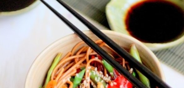 Мясной рулет со спагетти