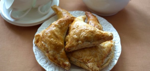 Пирожки с мясом и грибами