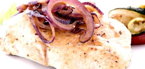 Маринованный красный лук в винном уксусе