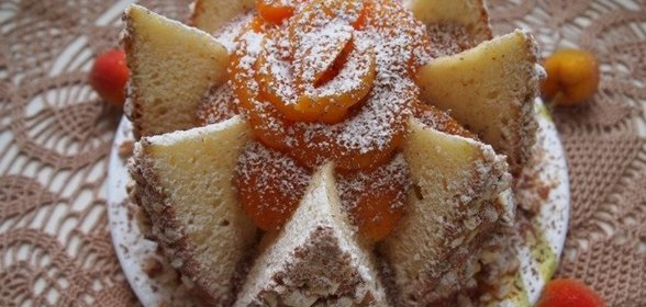 Торт «Персиковый вулкан»