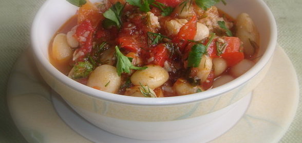 Рыбное рагу с овощами и фасолью