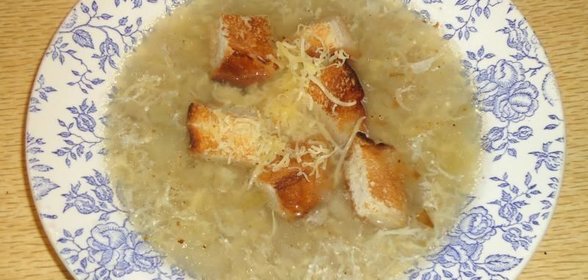 Чесночный суп с гренками по-чешски