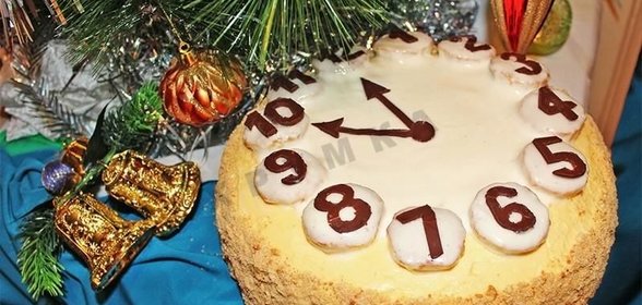 Торт Часы на Новый год