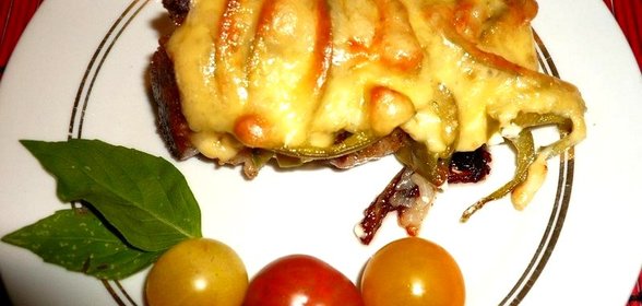 Свинина с болгарским перцем и сыром