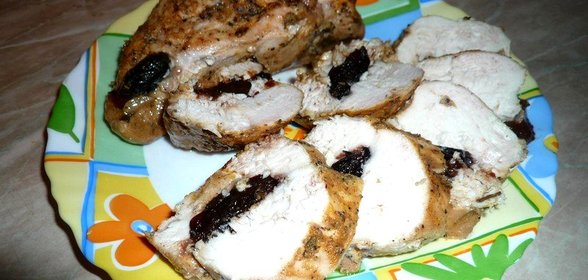 Куриная пастрома с черносливом