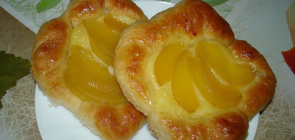 пирожные Розанчики с заварным кремом и фруктами(по мотивам датской выпечки)