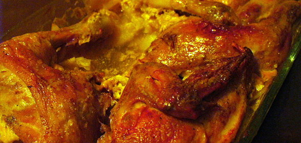 Мясо, фаршированное пармской ветчиной и сыром