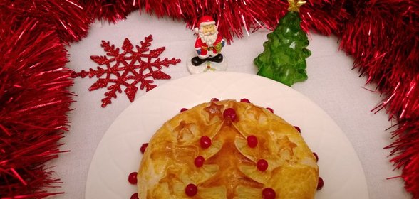 Запеченный Сыр Бри в тесте с клюквенной начинкой