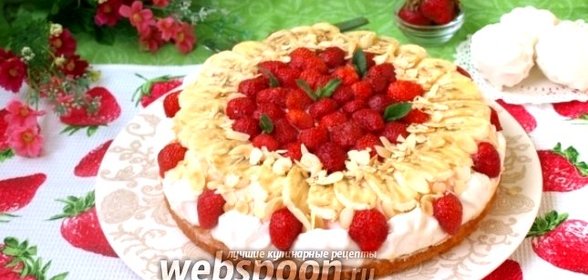Клубнично-банановый торт с зефиром