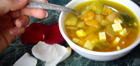 Куриные сердечки в ореховом соусе