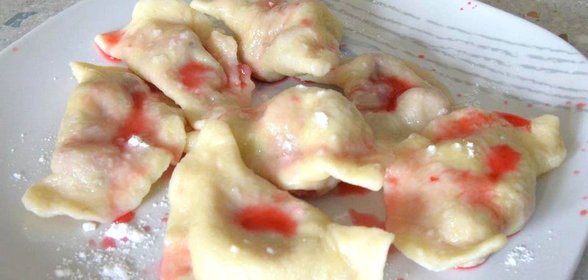Вареники с вишней на пару