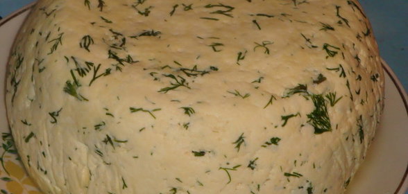 домашний сыр с зеленью