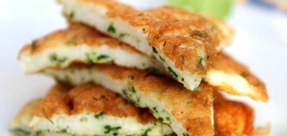 Омлет с зеленью и мускатным орехом