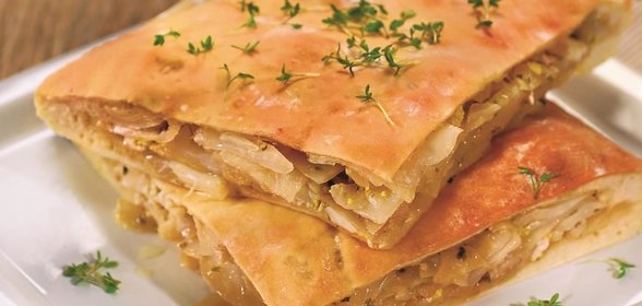 Пирог с капустой и яйцом