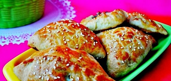 Пирожки со свининой и картофелем