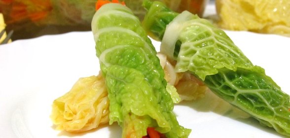 Маринованные голубцы из савойской капусты