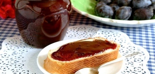 Сливовый джем с какао