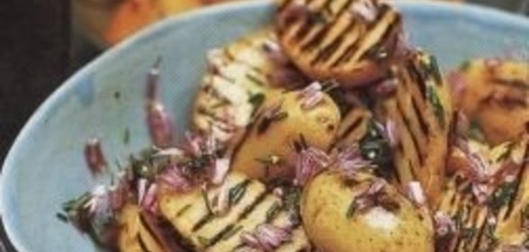 Шашлык из печени с овощами и зеленью