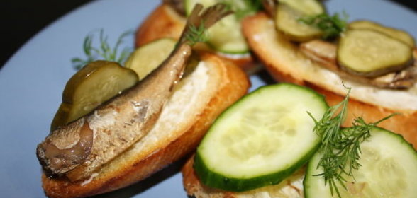 Пельмени жареные c чесноком