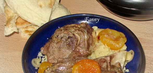 Тажин из баранины с орехами и курагой