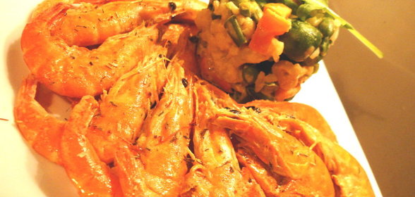 Креветки с овощами в сливочном соусе