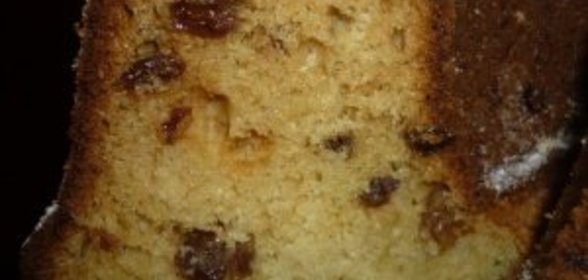 Кекс творожный с изюмом
