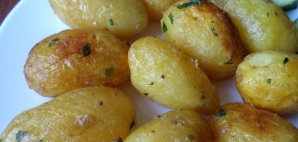 Жареная молодая картошечка