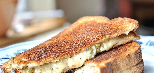 Сэндвичи с оливками и сыром