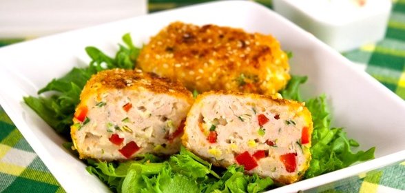Котлеты с куриным филе, сыром и болгарским перцем