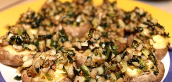 Шампиньоны, запеченные с сыром