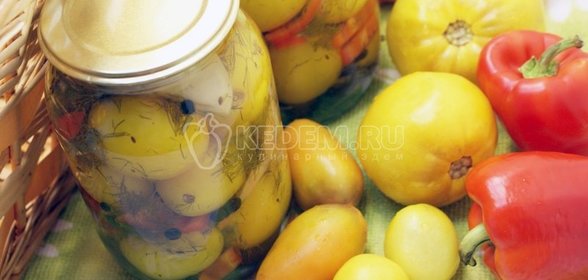 Маринованные помидоры с яблоками