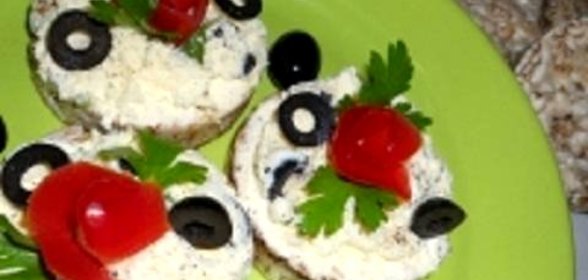 Бутерброды с домашним сыром