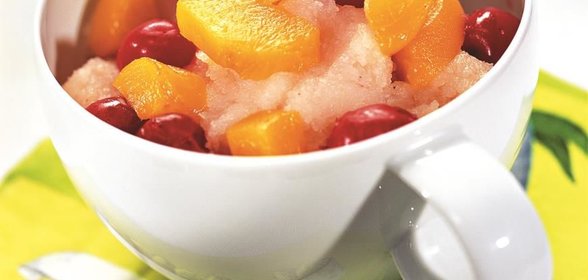 Манная каша с фруктами