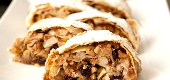 Рулетики с яблоками