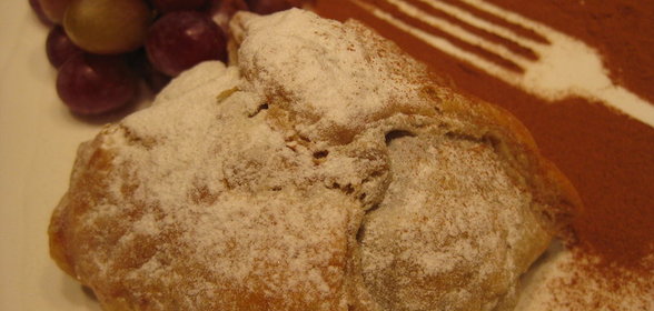 Яблоки с изюмом и корицей в конвертиках