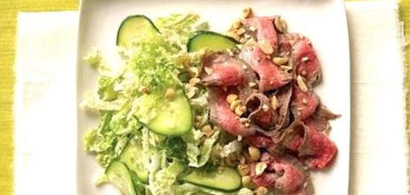 Азиатский салат с огурцом и пекинской капустой