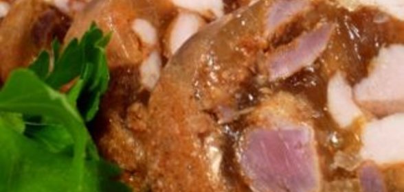 Заливное из курицы с потрошками