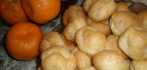 Профитроли со сгущенкой