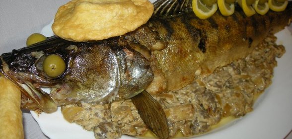 Рыба печеная с хреном