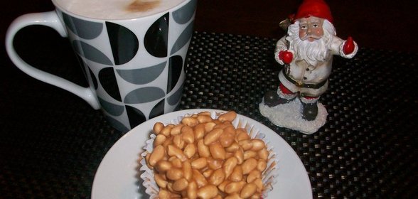 Risballer или рождественские шарики из воздушного риса без выпечки